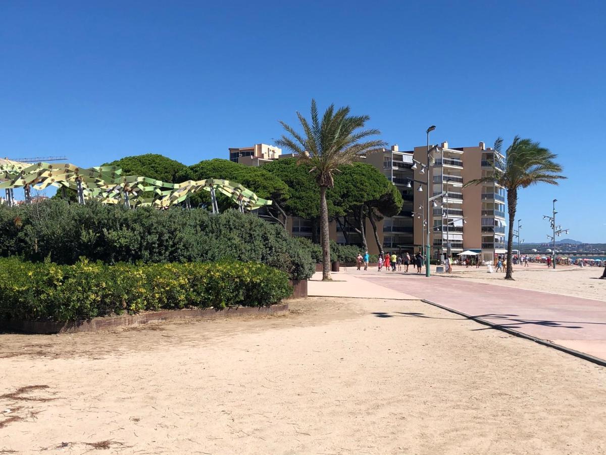 Pineda Beach 1A Linea De Mar & Parking La Pineda Kültér fotó